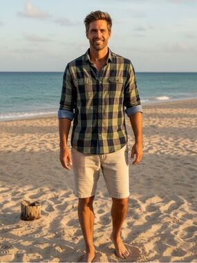 Ocean & Coast Classic Men's Green and Blue Plaid Button-Down Shirt Chest Pockets